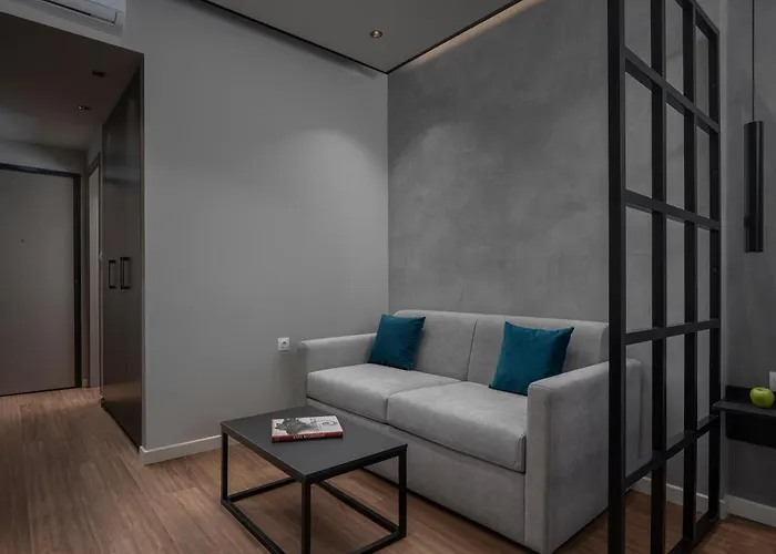 Hebrard Industrial סלוניקי