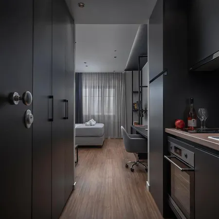 Hebrard Industrial Apartment